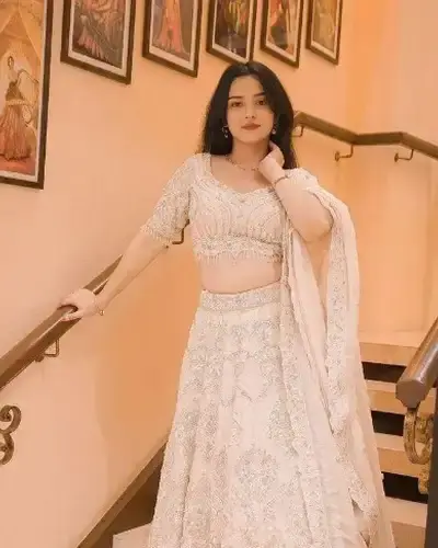 Escort Kanhan